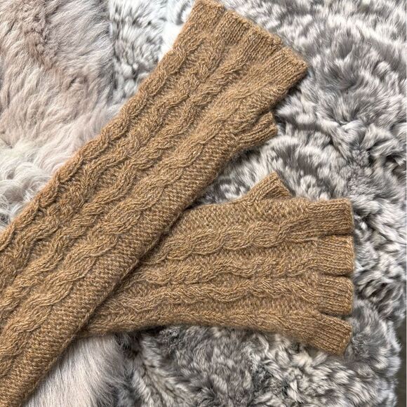 Ralph Lauren Blue Label Caramel Cashmere Blend Cable Knit Fingerless Gloves - Picture 1 of 10